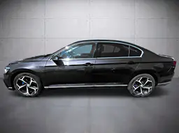 Volkswagen Passat - photo 8