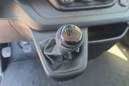 Renault Trafic - photo 16