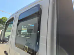 Mercedes-Benz Sprinter - photo 11