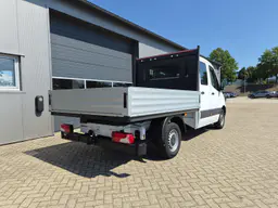 Mercedes-Benz Sprinter - photo 5