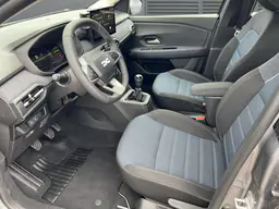 Dacia Sandero - photo 4