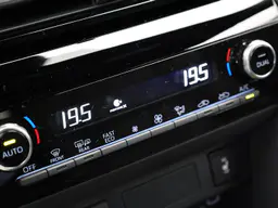 Toyota Yaris - photo 28