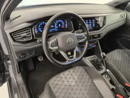 Volkswagen Taigo - photo 17