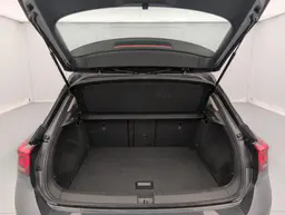 Volkswagen T-Roc - photo 11