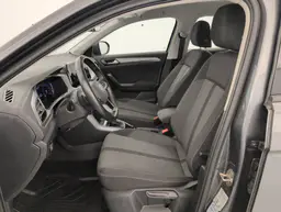 Volkswagen T-Roc - photo 16