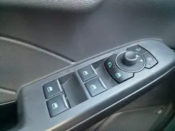 Ford Kuga - photo 14