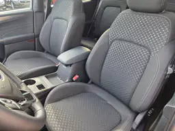 Ford Kuga - photo 16
