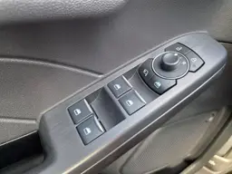 Ford Kuga - photo 18