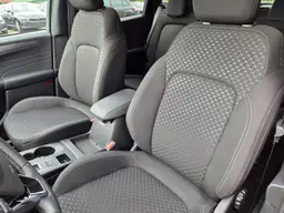 Ford Kuga - photo 11