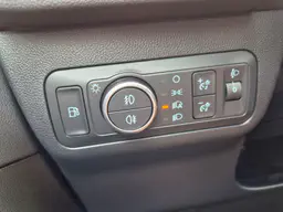 Ford Kuga - photo 17