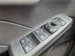 Ford Kuga - photo 16