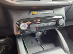 Ford Kuga - photo 29