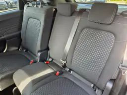 Ford Kuga - photo 12
