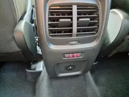 Ford Kuga - photo 28