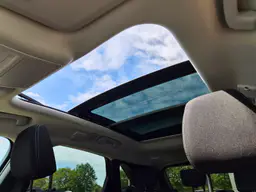 Ford Kuga - photo 10