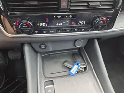 Nissan Qashqai - photo 24