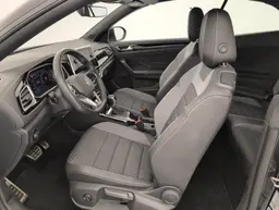 Volkswagen T-Roc - photo 15