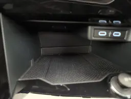 Volkswagen T-Roc - photo 19