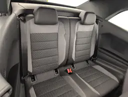 Volkswagen T-Roc - photo 10