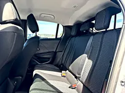 Peugeot 208 - photo 17