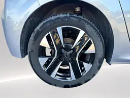 Peugeot 208 - photo 29