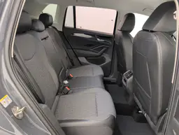 Volkswagen Tiguan - photo 10