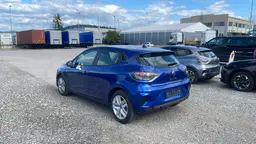 Renault Clio - photo 2
