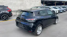 Renault Clio - photo 3