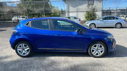 Renault Clio - photo 2
