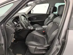 Renault Grand Scenic - photo 16