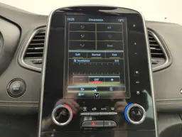 Renault Grand Scenic - photo 18