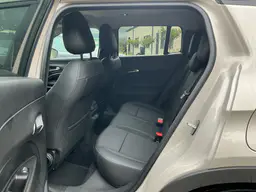 Jeep Avenger - photo 6