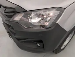 Isuzu D-Max - photo 17