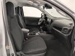 Isuzu D-Max - photo 9