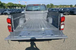 Isuzu D-Max - photo 11