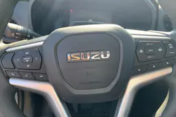Isuzu D-Max - photo 15