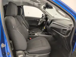 Isuzu D-Max - photo 9