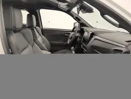 Isuzu D-Max - photo 9