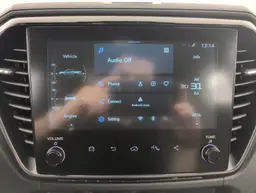 Isuzu D-Max - photo 17